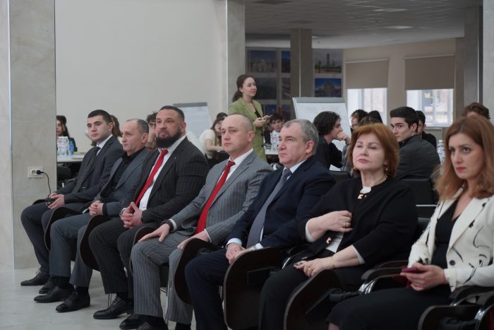 В КБГУ обсудили роль молодежи в укреплении единства народов России