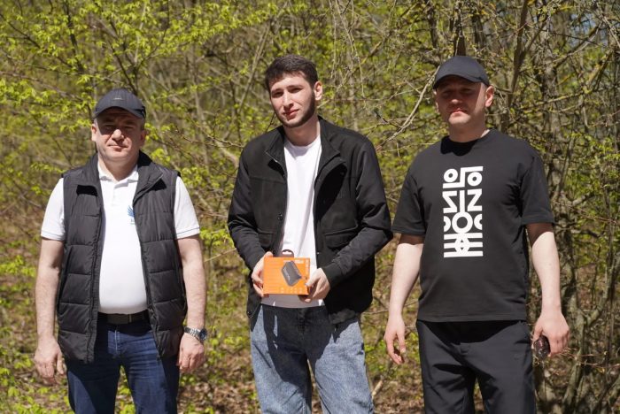 e6b22135-30a9-420a-ac46-7ada489c4a5f