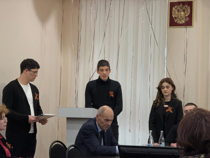 В Институте менеджмента, туризма и индустрии гостеприимства КБГУ прошло торжественное военно-патриотическое мероприятие «Поклон вам, ветераны», посвященное 81-й годовщине Победы в Великой Отечественной войны пр поддержке Местного отделения Всероссийской политической партии «ЕДИНАЯ РОССИЯ» г.о. Нальчик
