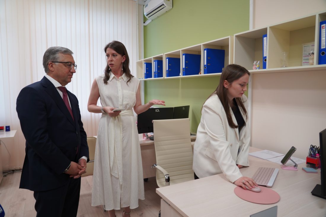 В КБГУ открыли региональное отделение МФЦ В КБГУ открыли региональное отделение МФЦ