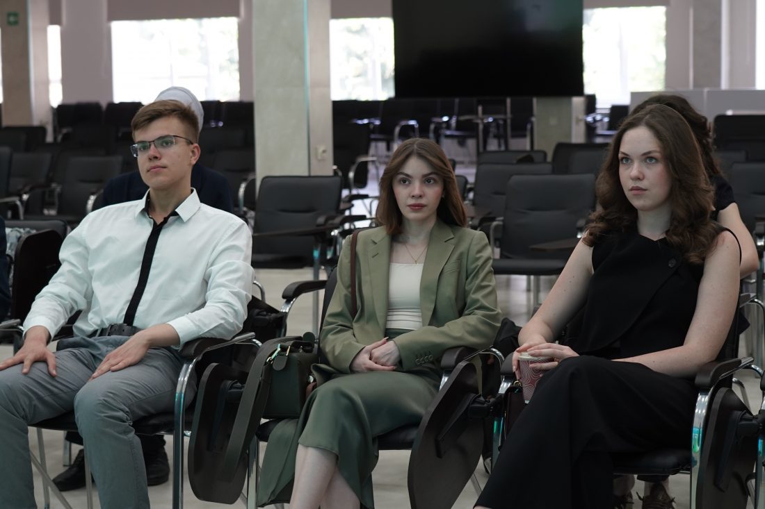 КБГУ принимает делегацию МГИМО в рамках IV Летней школы OECONOMICUS КБГУ принимает делегацию МГИМО в рамках IV Летней школы OECONOMICUS