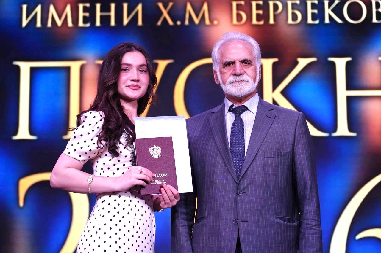 Более 4000 новых специалистов: в КБГУ завершилась масштабная выпускная кампания Более 4000 новых специалистов: в КБГУ завершилась масштабная выпускная кампания