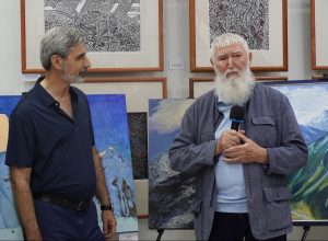 «С мольбертом к вершине Эльбруса»: студенты КБГУ и мастера со всей России представили горные пейзажи в Нальчике
