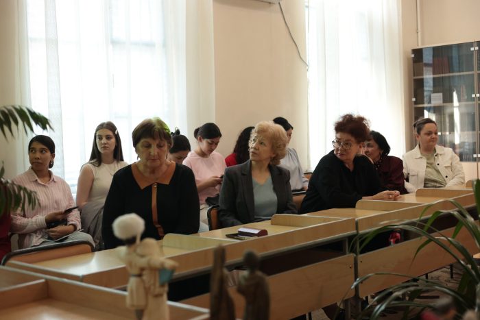Старший научный сотрудник КБГУ Лейла Кокова провела презентацию первого в стране ономастического диктанта