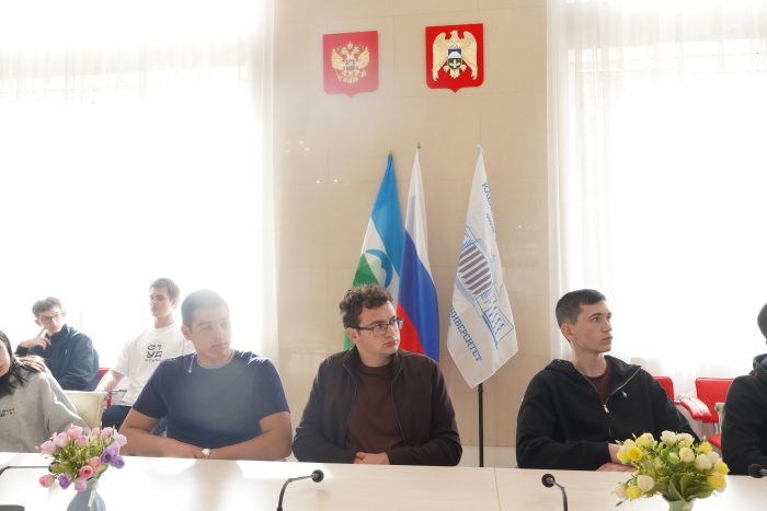 В Институте электроники, робототехники и ИИ КБГУ обсудили безопасность цифровой среды