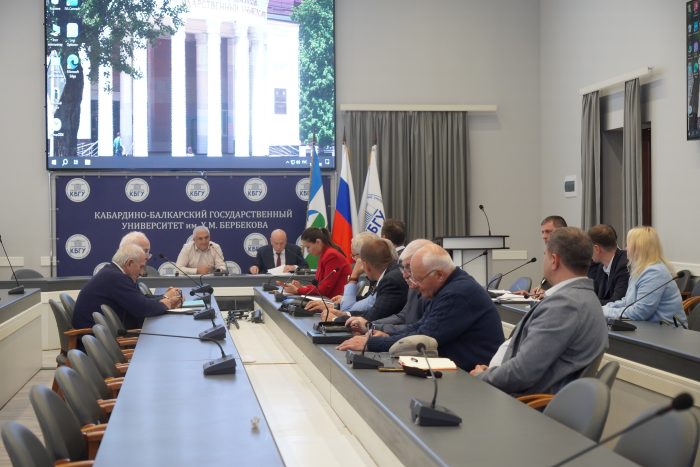 КБГУ и Северо-Кавказский филиал МАДИ обсудили возможность взаимодействия для создания новых материалов в рамках гранта Минпромторга РФ