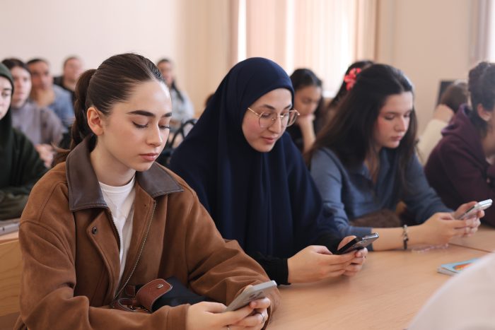 Студенты Института менеджмента, туризма и индустрии гостеприимства КБГУ написали ономастический диктант